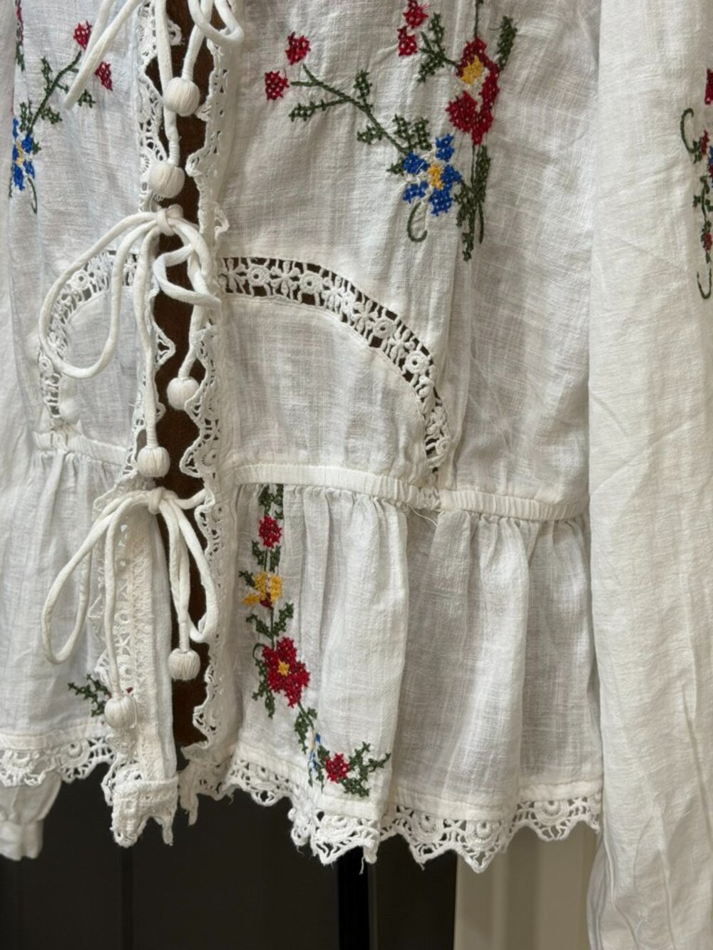 Jennifer & Grace Boho Embroidered Tie‑Front Top –100% Cotton  Sz L Excellent - Picture 4 of 13